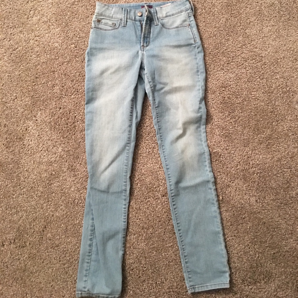 Light washed jeans!!